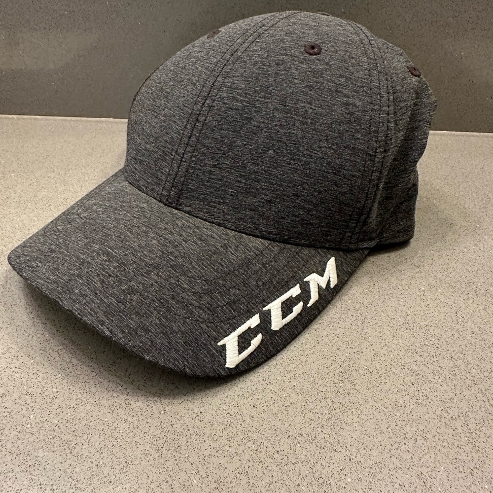 Men’s 🏒 CCM Hockey Dark Gray Snapback Hat